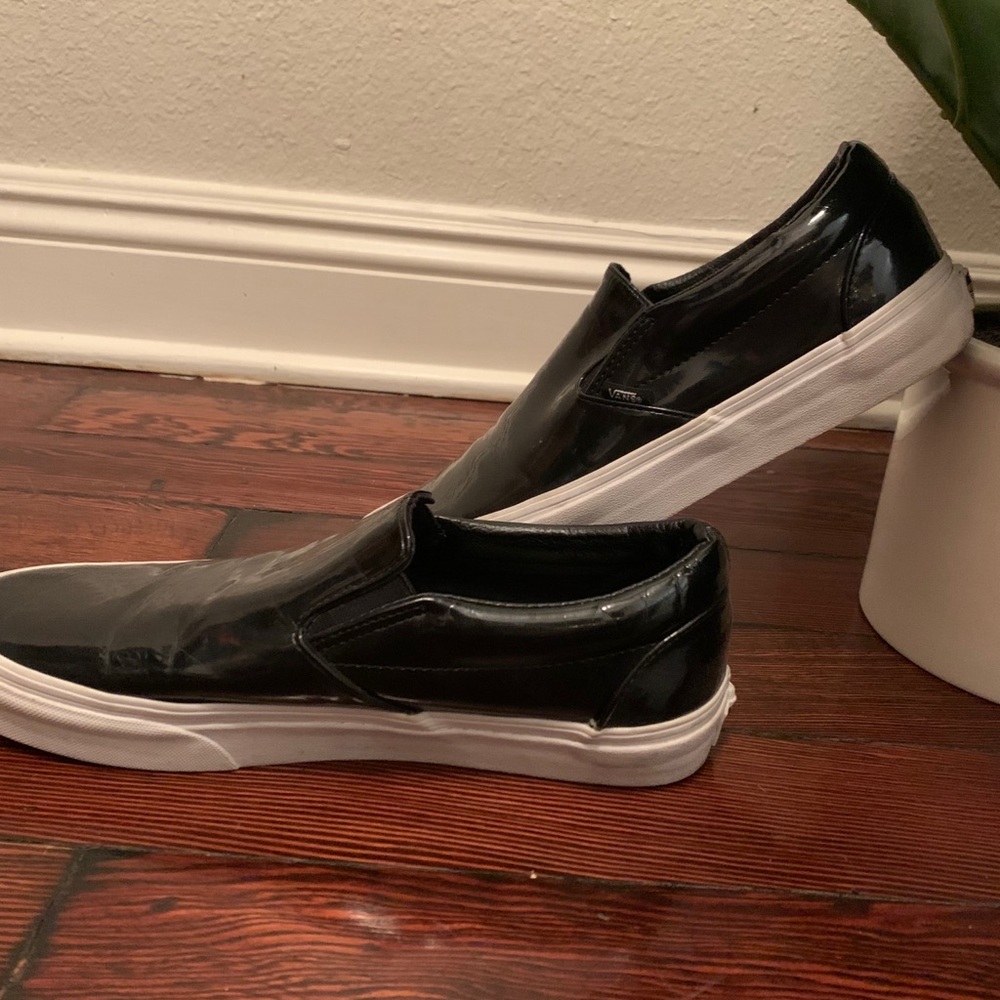 Custom vans - Picture 3 of 5